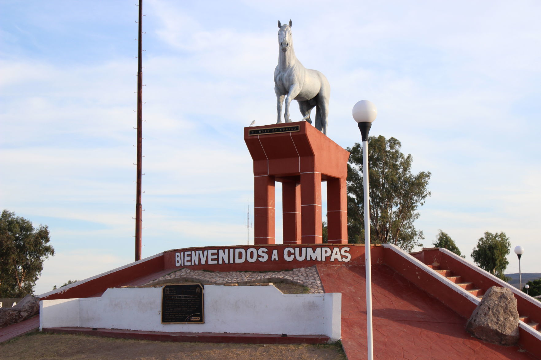 El Moro de Cumpas estatua